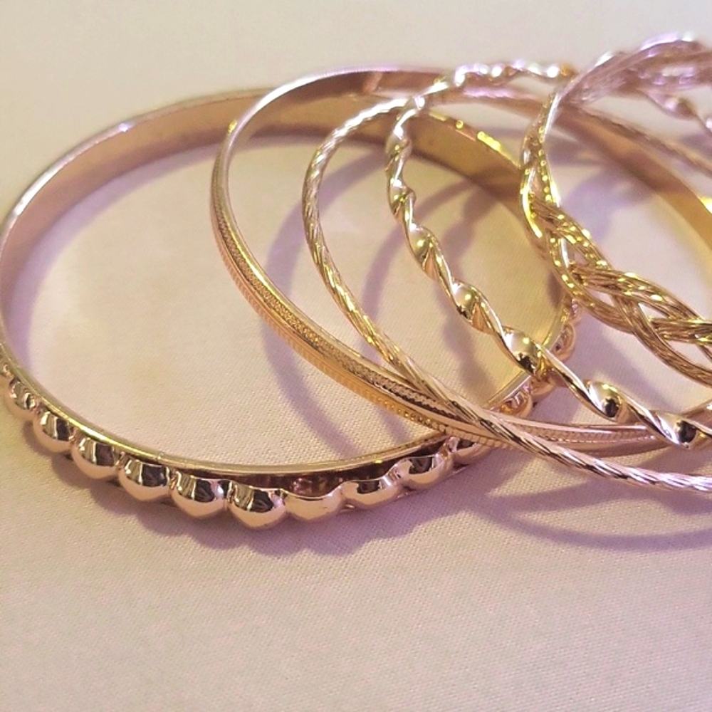A set of 7 bracelets.